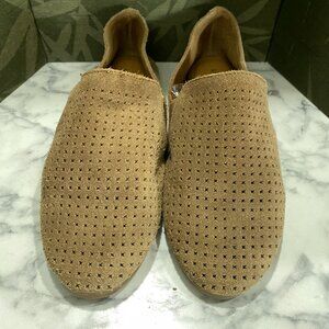 Lucky Brand Tan Suede Slip On Flats Size 8.5 EUC